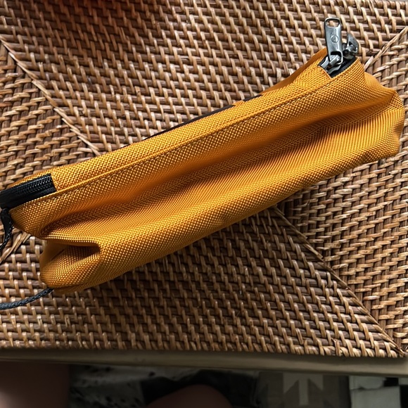 NWOT MINI by TUMI Yellow Travel Case - Picture 9 of 9